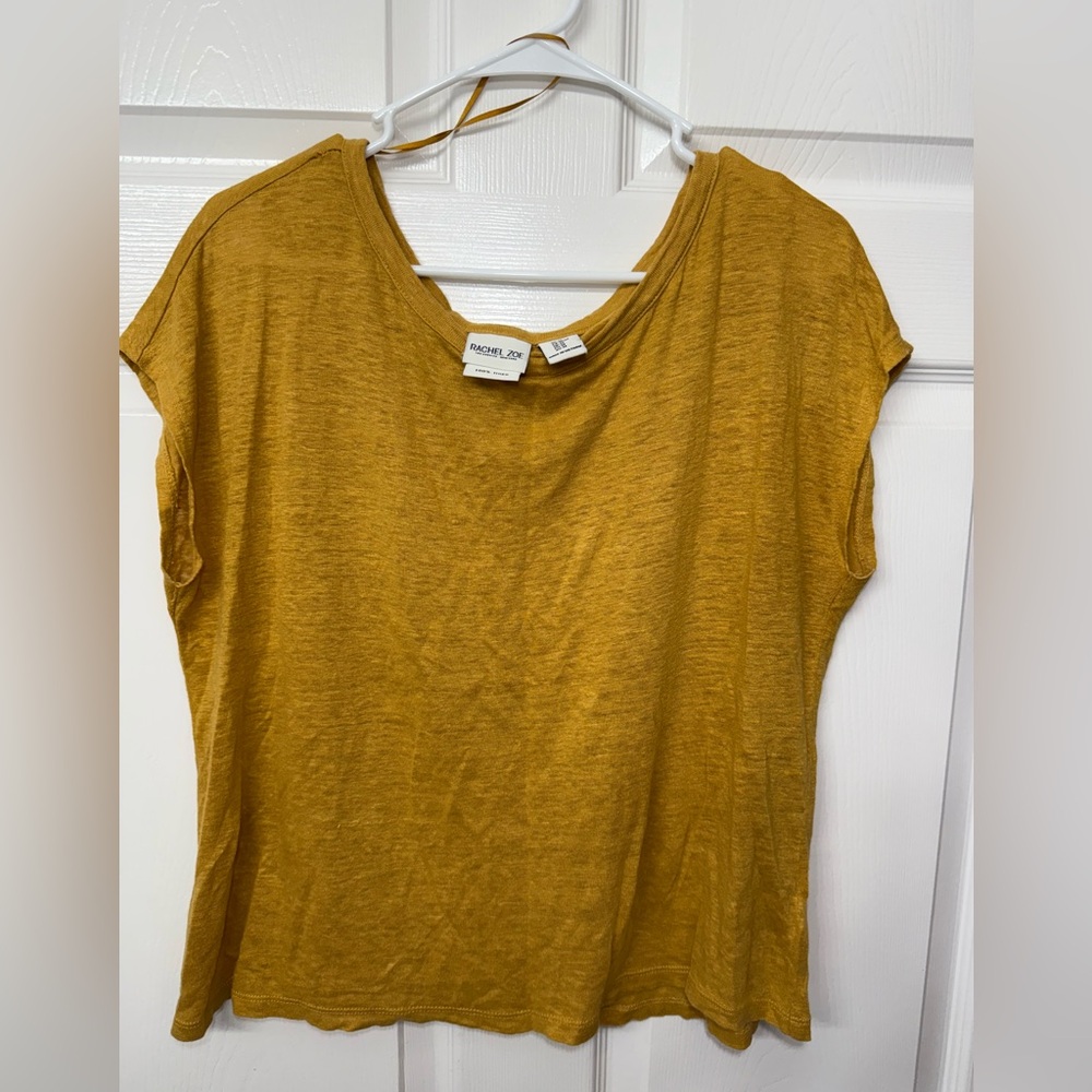 Rachel Zoe Mustard Yellow Relaxed Tee Women’s Size Medium Casual Soft Top